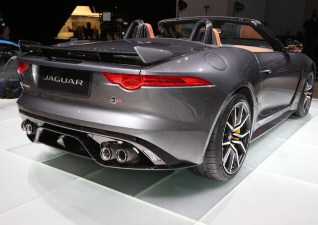 Jaguar F-Type SVR roadster