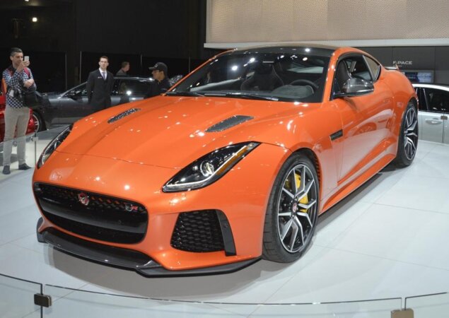 Jaguar F-TYPE SVR