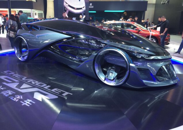 Outro protótipo com estilo futurista, o Chevrolet FNR também é elétrico e autônomo
