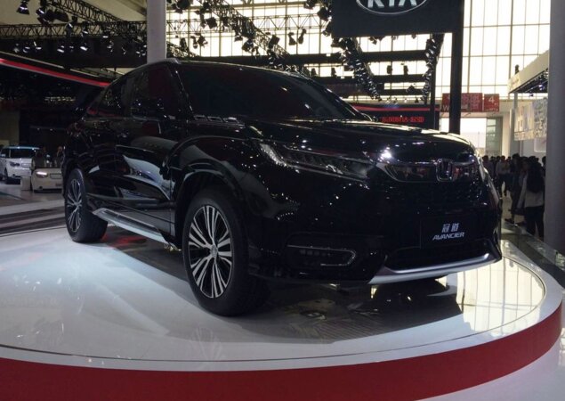 Honda Avancier: será vendido só no mercado chinês como modelo topo de linha da Honda e único a usar um motor de 2,0 litros turbo