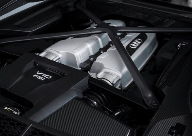 Versão topo de linha V10 Plus traz um 5.2 V10 de 610 cv
