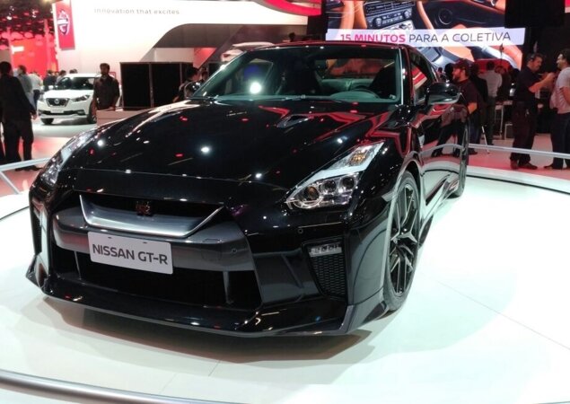 Nissan GT-R - 572 cv