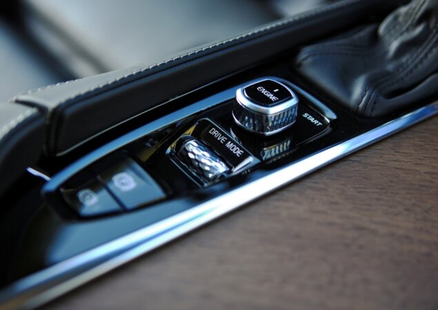 Volvo XC90 D5