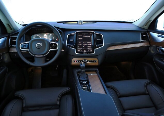 Volvo XC90 D5
