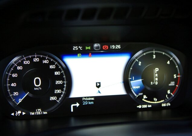 Volvo XC90 D5