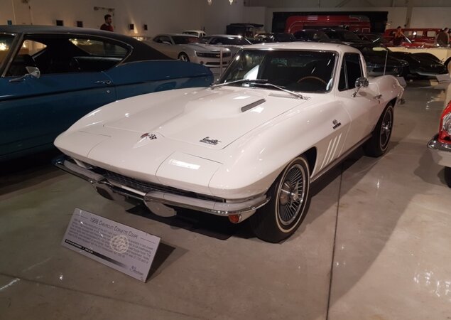 Chevrolet Corvette Coupe 1966