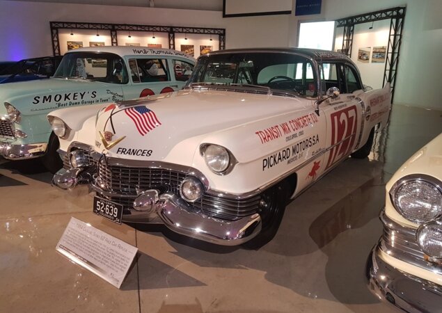 Cadillac Series 62 Race Car 1954 (réplica)