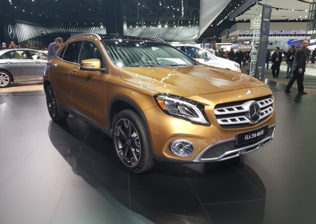 Mercedes-Benz GLA: reestilização está confirmada para o Brasil no segundo semestre deste ano