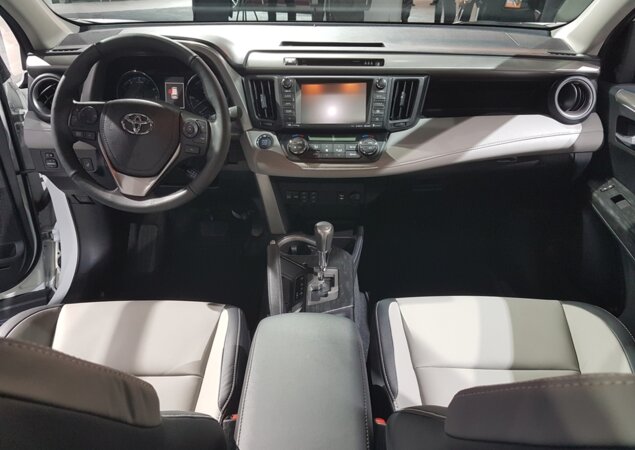 Toyota RAV4: reestilização mostrada no Salão de São Paulo começa a ser vendida aqui no  primeiro trimestre