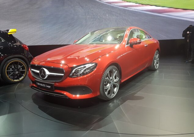 Mercedes-Benz Classe E Coupé: nova geração chega ao Brasil no segundo semestre