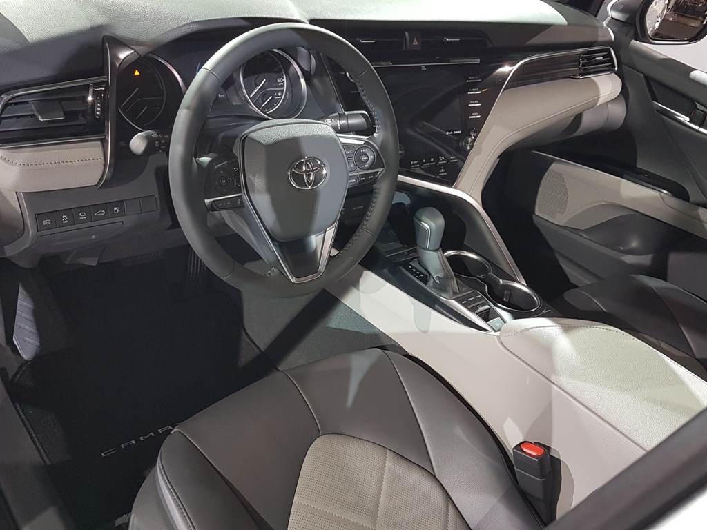 Toyota Camry: nova geração ainda não tem data para vir ao Brasil