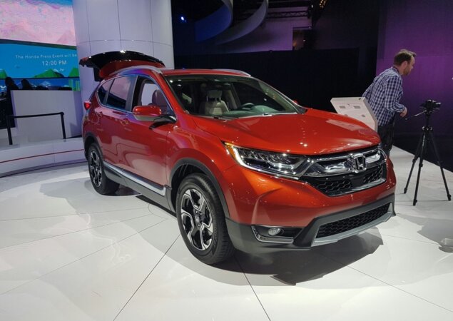 Quinta geração do Honda CR-V chega ao Brasil entre o final de 2017 e o início de 2018