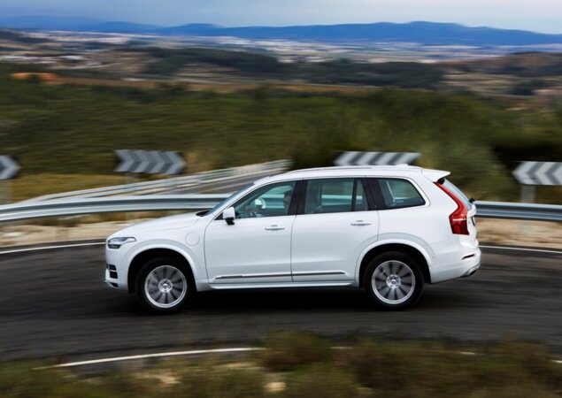 Versão Excellence T8 custa R$ 519.950 e leva apenas quatro passageiros com muito luxo