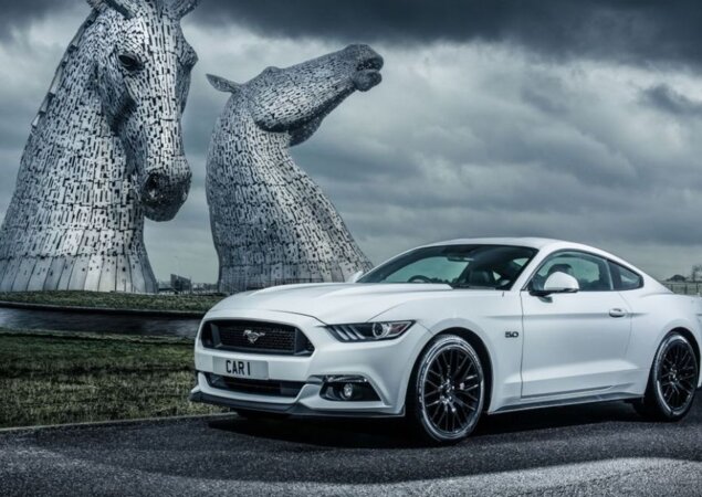 Mustang na Escócia