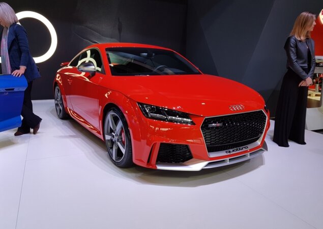 O cupê Audi TT RS também vem até o final do ano