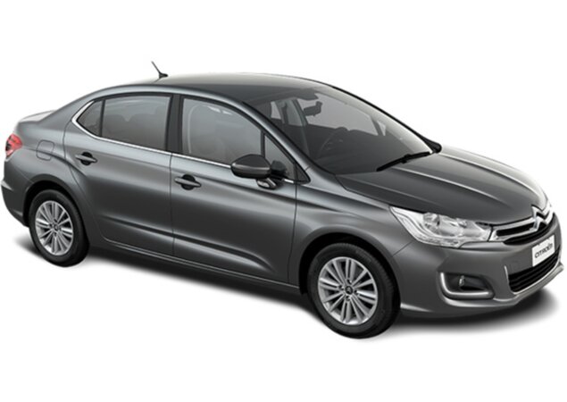6. Citroën C4 Lounge / Consumo: 7,3 km/l na cidade e 9 km/l na estrada (etanol) / 10,9 km/l na cidade e 13,2 km/l na estrada (gasolina)