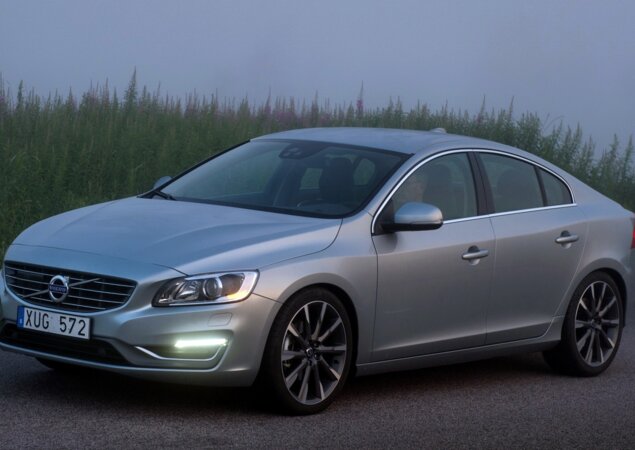 10. Volvo S60 / Consumo: 10,5 km/l na cidade e 12,6 km/l na estrada (gasolina)