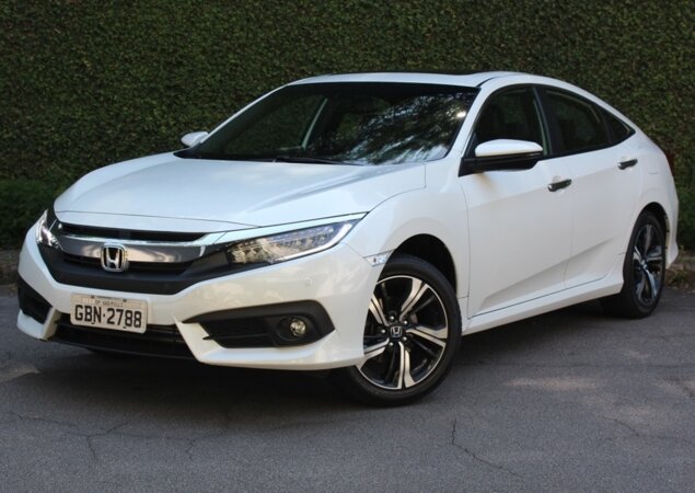 Honda Civic: sedã médio não tem que ser sóbrio e é isso que o Civic provou