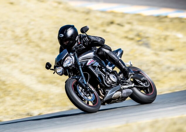 Já a Street Triple RS sai por R4 48.990