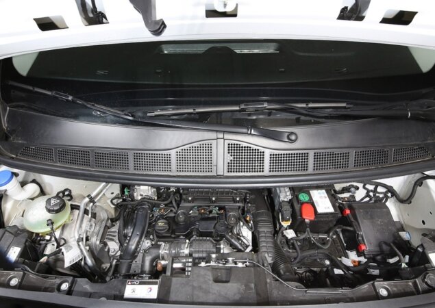 Motor é 1.6 diesel
