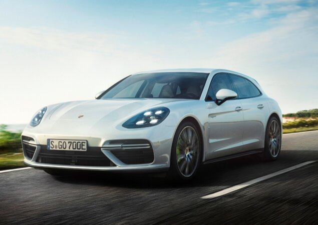 Versão mais potente do Porsche Panamera chega ao Brasil no primeiro semestre de 2018