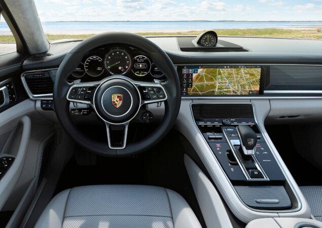 Interior é moderno e esportivo