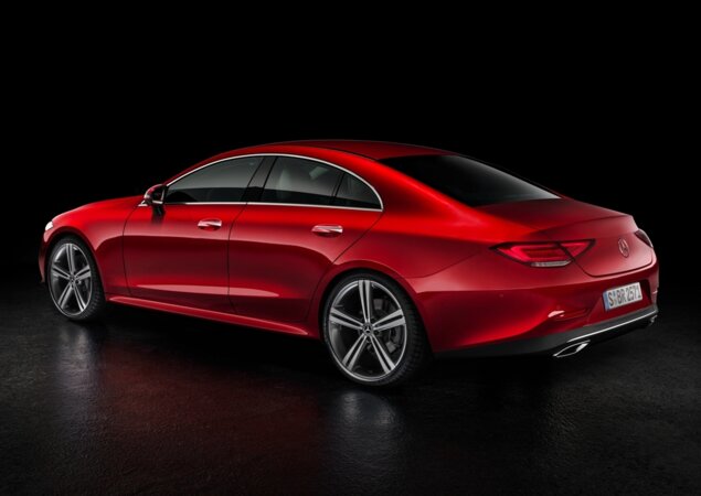 CLS foi o primeiro cupê de quatro portas da Mercedes-Benz