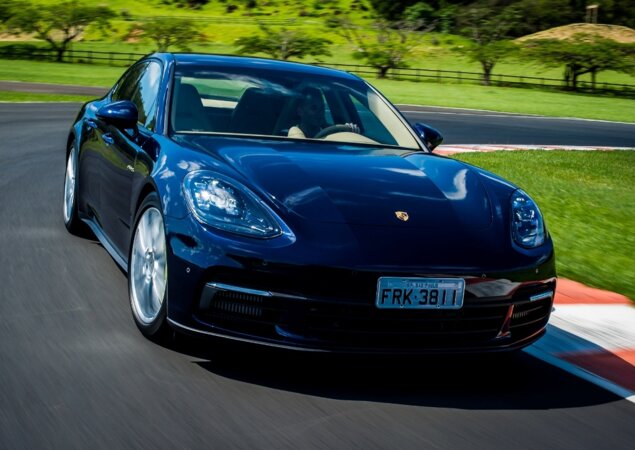 Porsche Panamera híbrido contará com duas versões no Brasil