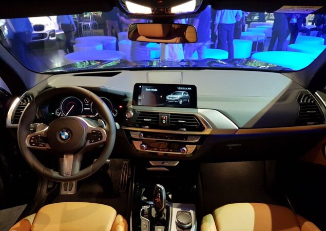 Interior do X3 M40i