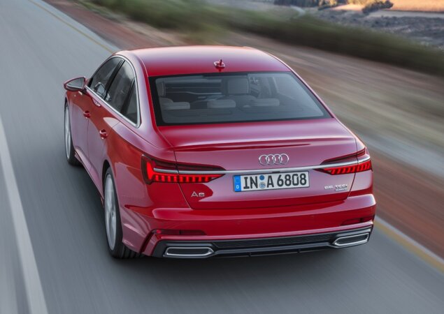 Diferentemente do A7 e do A8, o novo A6 não tem lanternas inteiriças