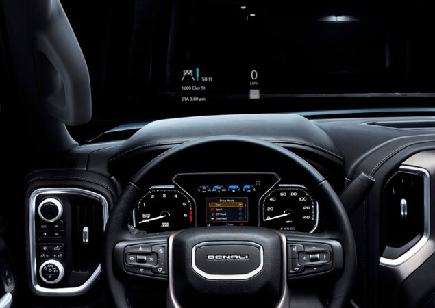 Picape conta ainda com head up display