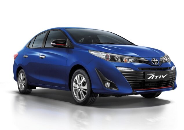 Toyota Yaris Sedan é intermediário entre Etios e Corolla