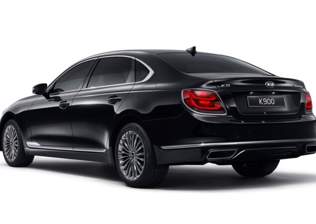 Sedã é o mais caro e luxuoso modelo da Kia