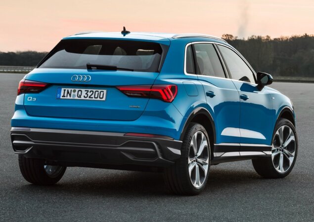 Visual traseiro lembra do Audi A3