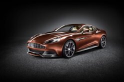 Aston Martin revela o novo Vanquish