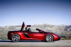 MP4-12C Spider estreia para o público nos EUA