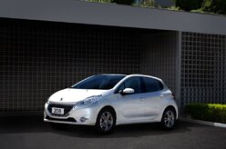 Peugeot 208 quer retomar sucesso do 206
