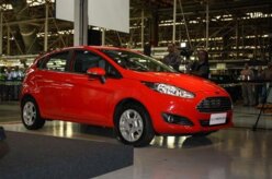Brasileiro,New Fiesta 2014 parte de R$ 38.990