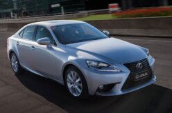 Lexus apresenta a nova geração do IS