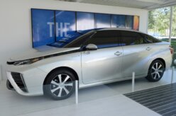 Toyota revela FCV para os EUA