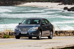 Nissan Sentra recebe linha 2015