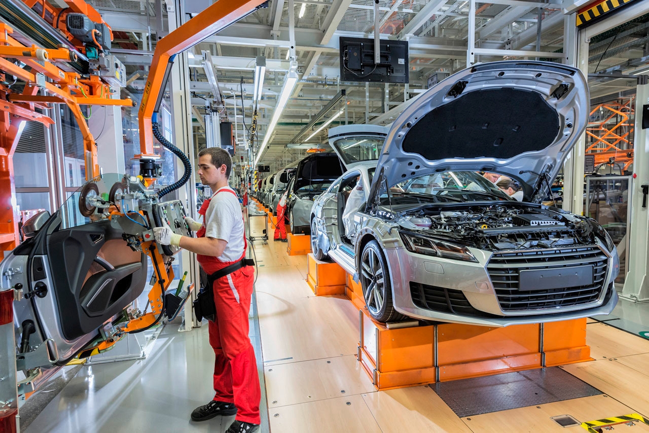 Audi inicia produção do novo TT