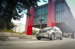 BMW dará início à pré-venda do i3