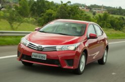 Toyota apresenta Corolla 2016