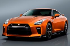 Nissan GT-R 2017 chega ao Brasil no segundo semestre