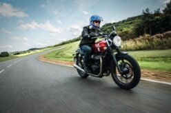 Nova linha da Triumph Bonneville chega às lojas