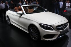 Entre tantos lançamentos, Mercedes destaca o C 300 Cabriolet