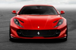 Ferrari mais rápida e mais potente estreia em Genebra
