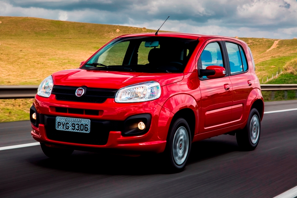 Fiat Uno recebe novo item e fica mais barato na linha 2018
