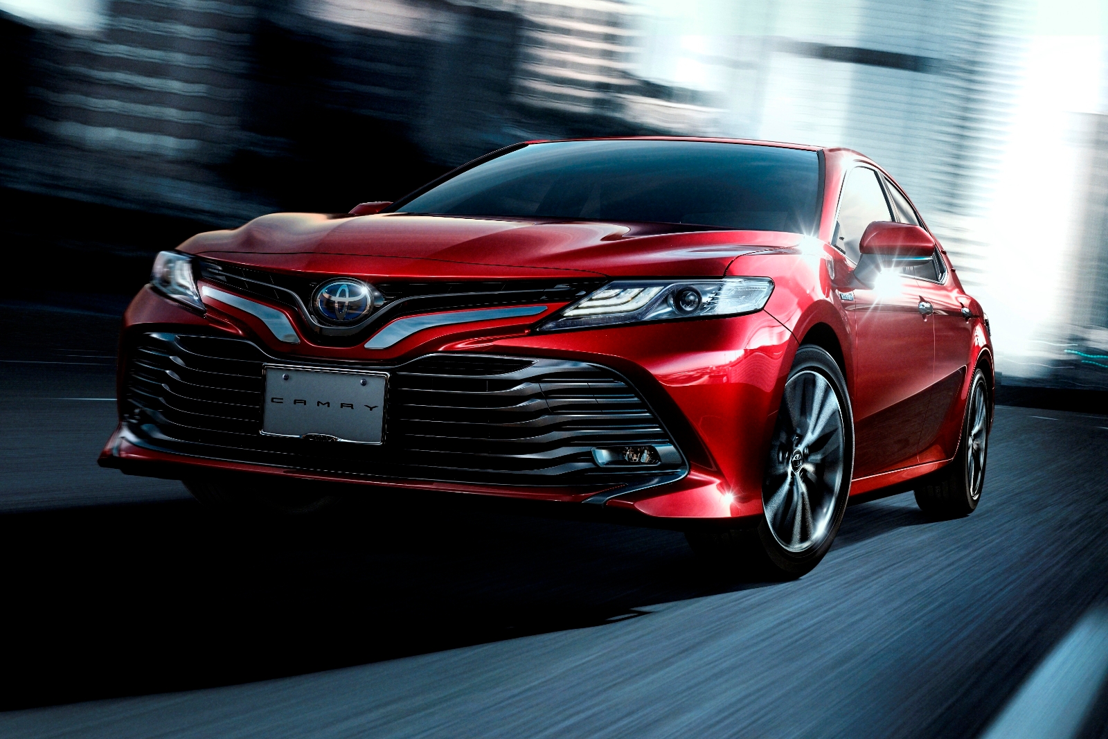 Nova geração do Toyota Camry chega até o início de 2018